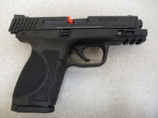 S&W mod. M&P 40 40 S&W cal semi auto pistol, extra mag & grips, 4" bbl, NIB