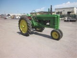 1939B ANTIQUE JOHN DEERE TRACTOR EXTRA INCLUDE A HOOD, GRILLS AND GRILL SCR