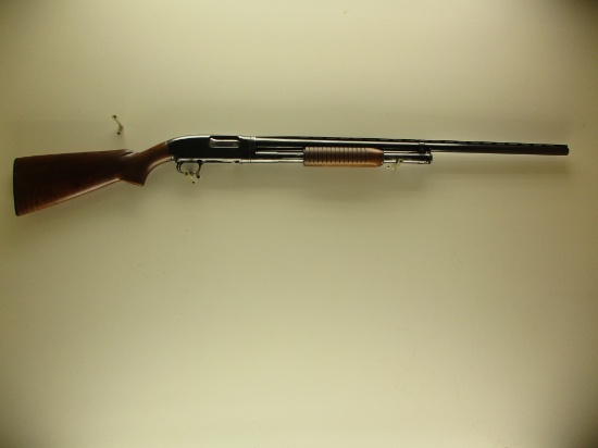 Winchester mod 12 deluxe 12 ga pump shotgun 2-3/4' chamber, full choke bbl,