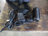 Sony HDR-CX 150 Handy cam 3.1 mega pixels w/ charger and bag
