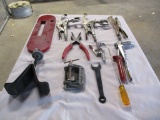Primos Bi-pod trigger stick & Misc tools