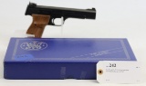 S & W mod 41 .22 LR cal semi auto pistol 5'1/2