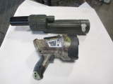 Bushnell Spotting scope - Black & Decker flashligt