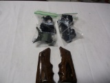 Set of wood pistol grips/scope rings
