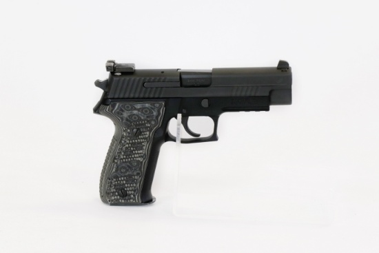 Sig Sauer mod P226 9mm cal semi auto pistol