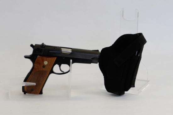 Smith & Wesson mod 39-2 9mm semi-auto pistol