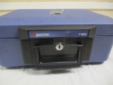 Sentry 1100 gun safe