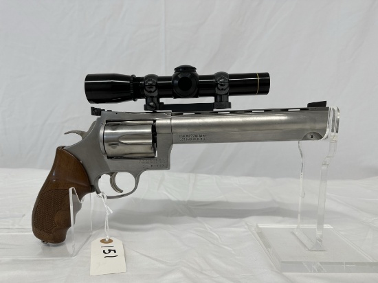 Dan Wesson Super Mag 357 Maximum revolver