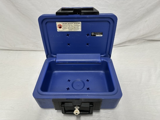 Sentry locking safe box with key