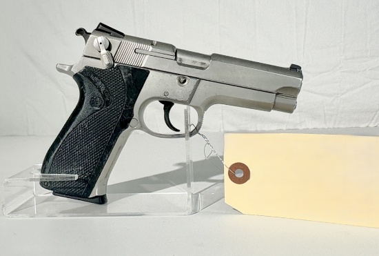 Smith & Wesson mod 5906 9mm semi auto pistol