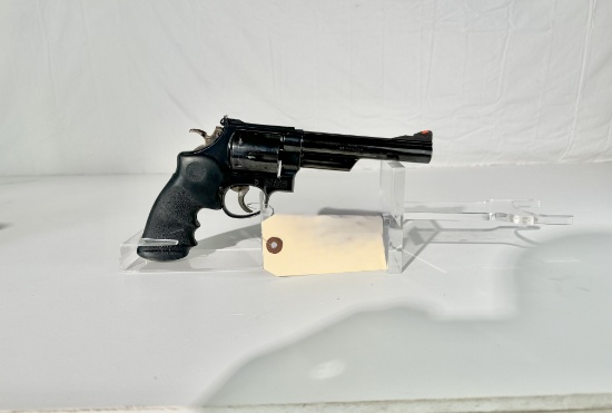smith & Wesson mod 29-2 44 Magnum revolver
