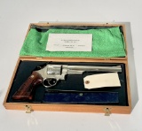 Smith & Wesson mod 29-2 44 Magnum revolver