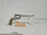 Ruger New Model Super Blackhawk 44 mag revolver