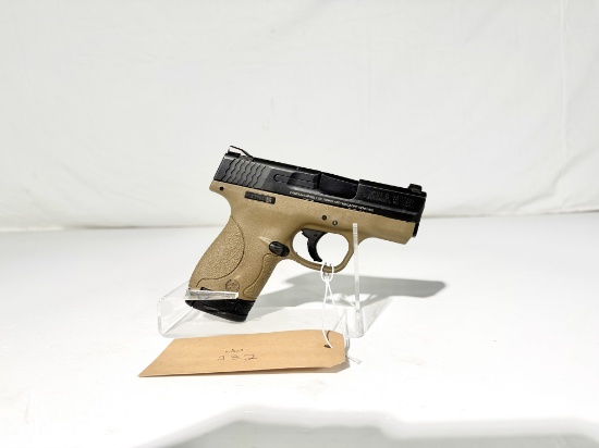 S & W M&P9 9mm cal semi auto pistol