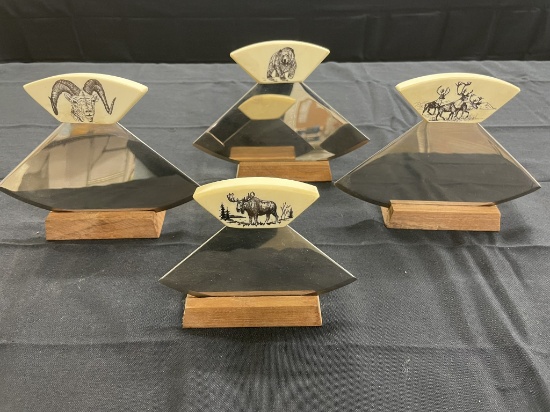 Set of 4 etched Ulu knives