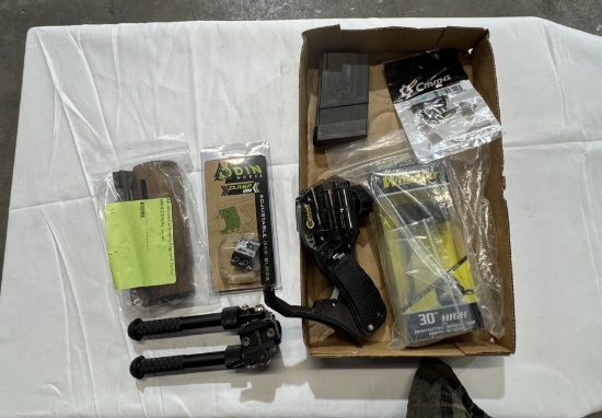 Assorted accessories