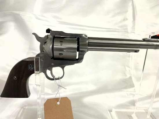 RUGER NEW MODEL BLACKHAWK 357MAG REVOLVER