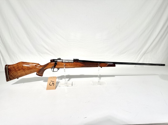 WEATHERBY MARK V 300 WBY MAG BOLT ACTION RIFLE