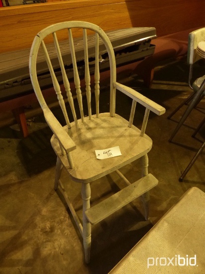 ANTIQUE BABY CHAIR