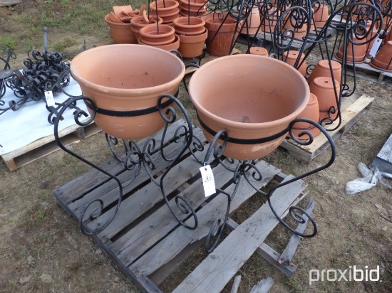 2 POTS & STANDS