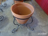 BIG CLAY FLOWER POT ON STAND