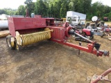 NEW HOLLAND 570 HEAVY DUTY SQUARE BALER