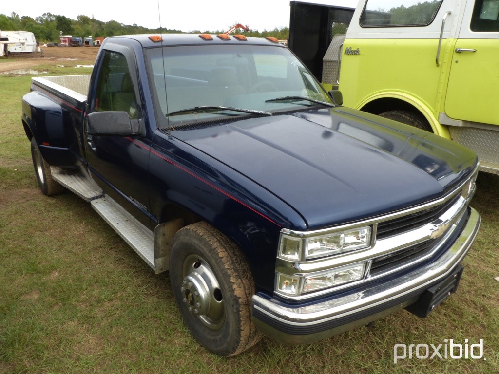 95 CHEVY 3500, GAS | Proxibid, image size:1024x768