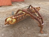 JOHN DEERE 660 HAY RAKE