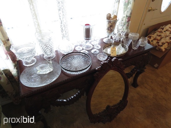 DECORATIVE TABLE AND GLASS WARE