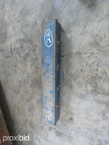TOOL BOX W/HEAVY DUTY SOCKETS