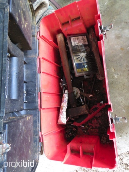 CRAFTSMAN TOOL BOX W/ TOOLS