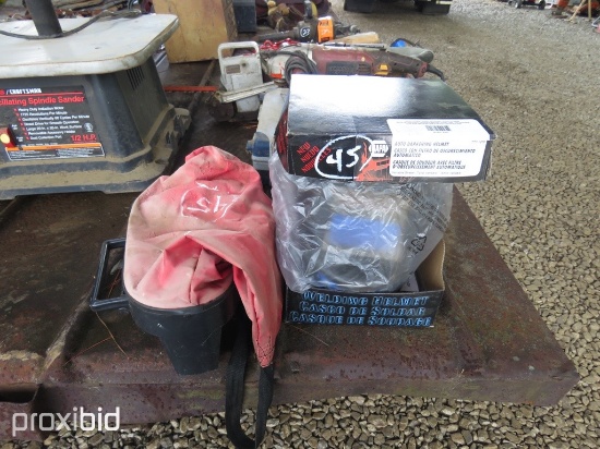 WELDING HELMET & SEEDER SPEADER