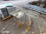 CRAWFISH TABLE