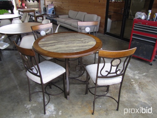 DINETTE SET TABLE & 4 CHAIRS