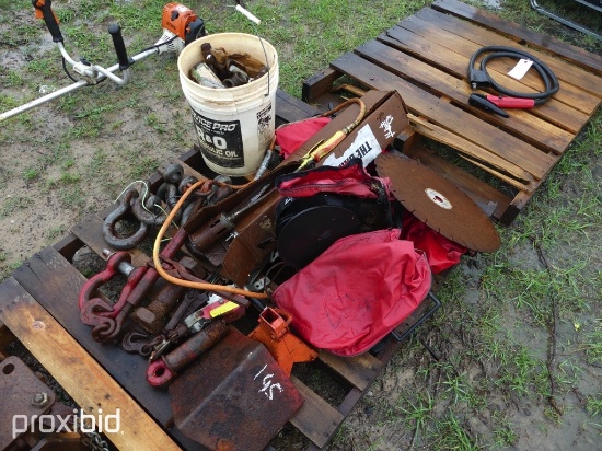PALLET W/ SHACKLES, BOLTS, ETC