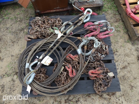 PALLET OF CHAINS AND CABLE