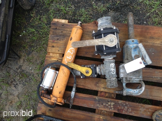 IMPACT WRENCH AND PUMPS