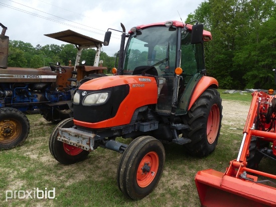 KUBOTA M7040 TRACTOR CAB AIR DIESEL REMOTES 3042HR
