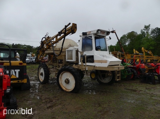 TYLER PATRIOT XL SPRAYER W 80 FT BOOMS