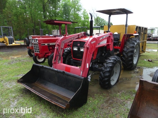 MASSEY FERGUSON 471 TRACTOR