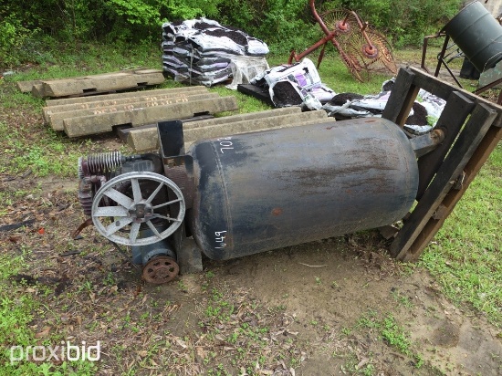 AIR COMPRESSOR
