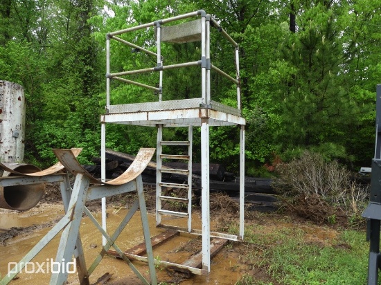 DEER STAND