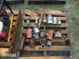 PALLET W/ PIPE FITTINGS