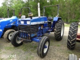LONG 2460 TRACTOR