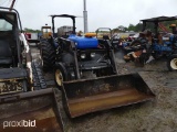3930 NEW HOLLAND TRACTOR W/ LOADER