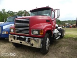 2016 MACK CHU 613 PINNACLE DAY CAB TRUCK