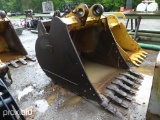 3240/3250 CAT EXCAVATOR BUCKET