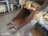 EXCAVATOR BUCKET