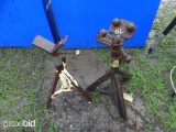2 PIPE STANDS