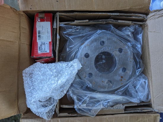 BOX OF CHEVY 1500 BRAKE ROUTERS (NEW)